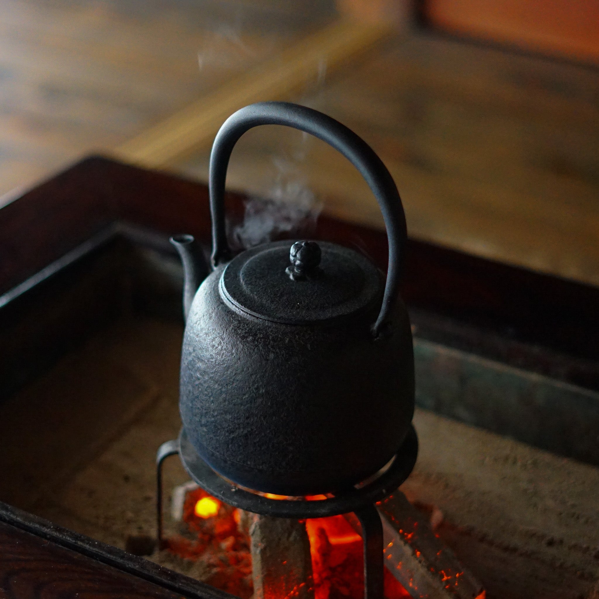 鉄瓶 なつめ（山形・長文堂）